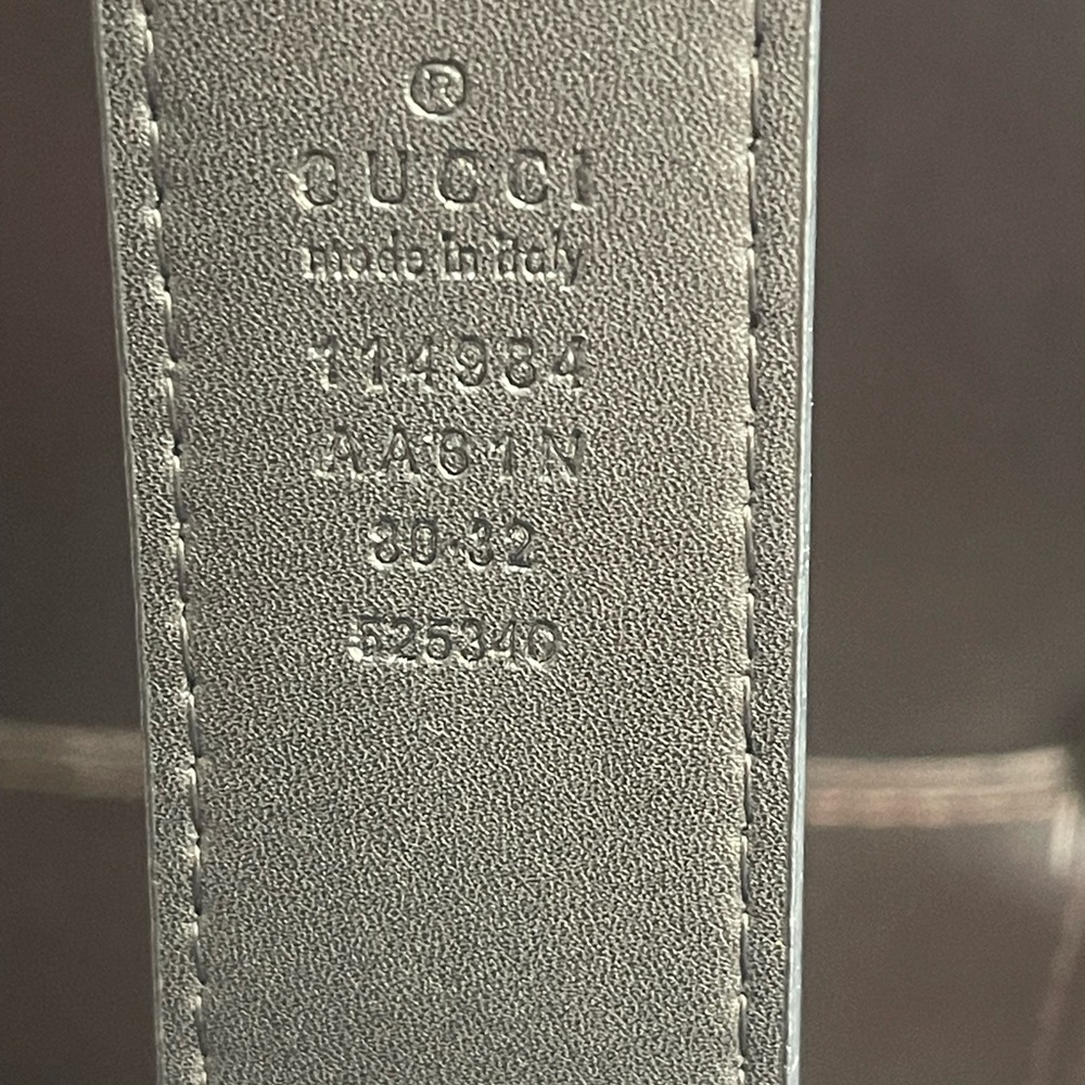 Black Leather Belt with Gold Double-G Buckle - Picture 4 of 5